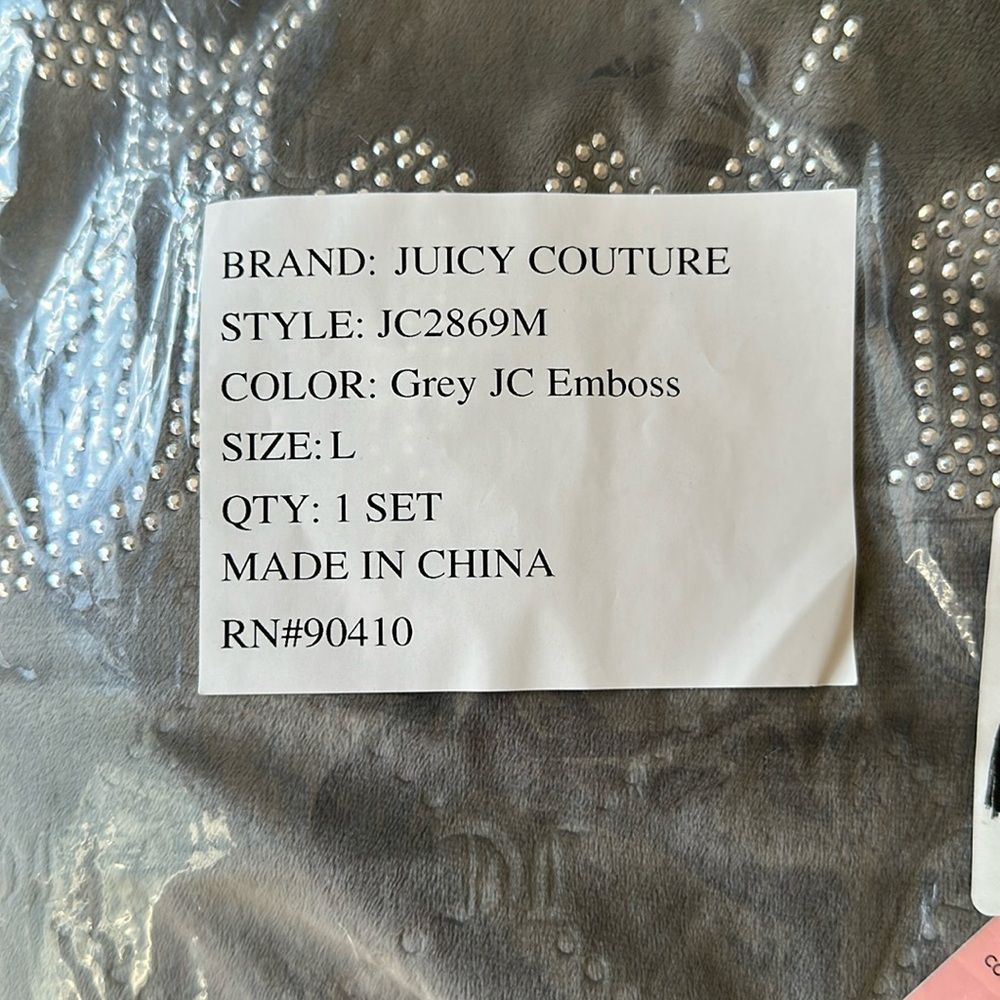 NWT JUICY COUTURE Embossed Logo Short Sleeve Velvet Fleece Lounge Set in Grey - Picture 7 of 7